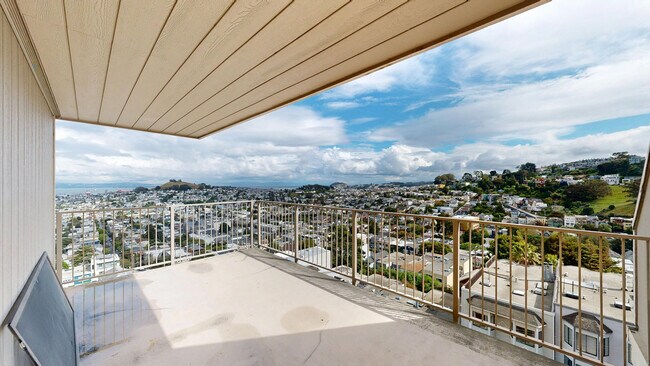 Building Photo - 2037 Castro St