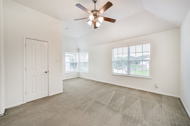 Building Photo - 9334 Valley Tree Ln