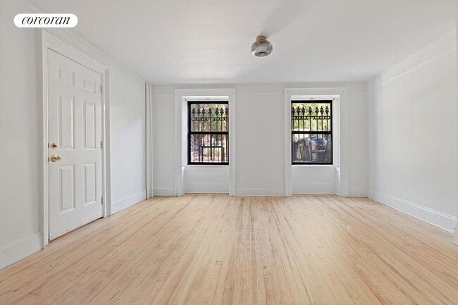 Building Photo - 46 1st Pl