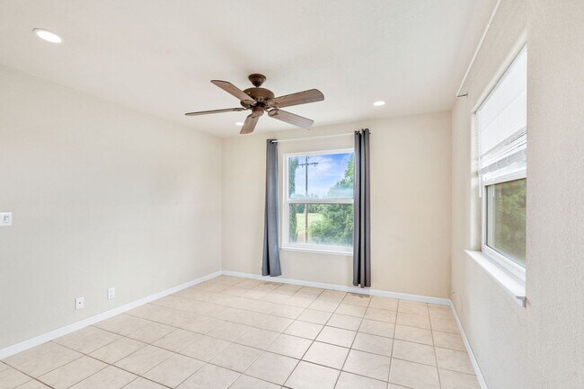 Building Photo - 2 Bedroom, 2 Bath Home with Vineyard Views on a Gated 11-Acre Property