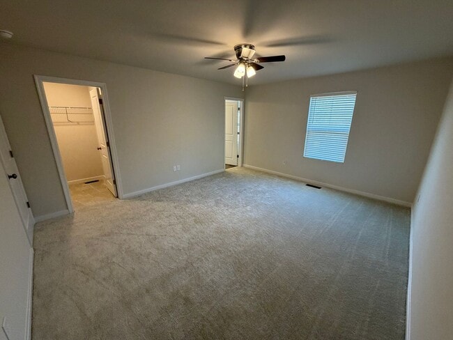 Building Photo - Modern Two-Story Townhome with Open Floor Plan and Garage