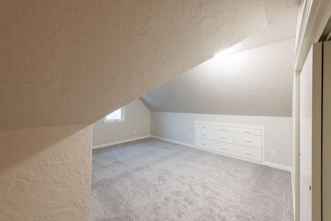 Building Photo - 425 N 7th Ave