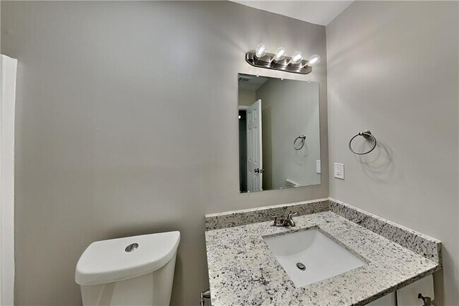 Building Photo - 5539 Hopper Dr