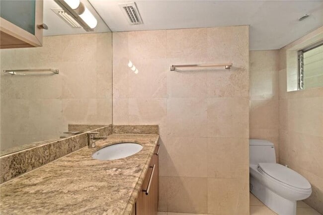 Building Photo - 1 bedroom in North Miami Beach FL 33179