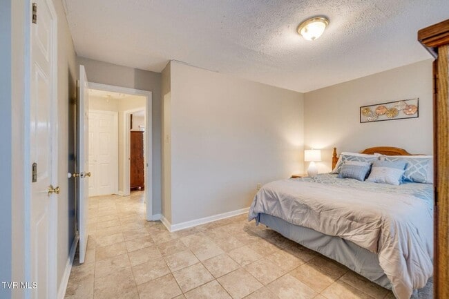 Building Photo - 1024 Konnarock Rd