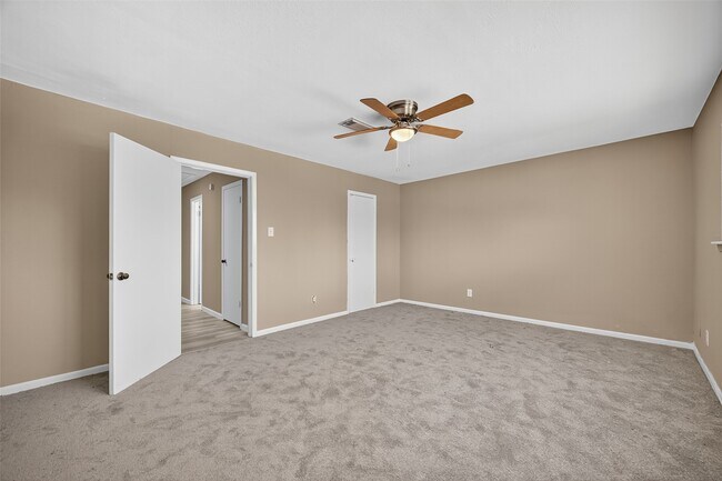 Building Photo - 6710 Biggs Ct