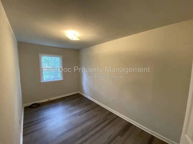 Building Photo - 130 Janney Ct
