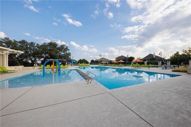 Building Photo - 221 Compania Cove