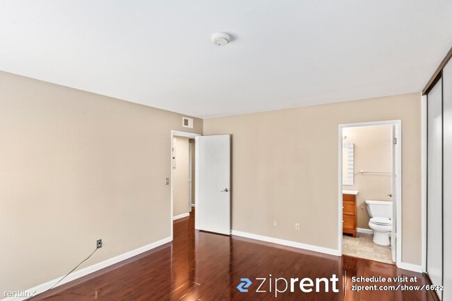 Building Photo - 2 br, 1.5 bath Condo - 209 Apollo, Hercule...