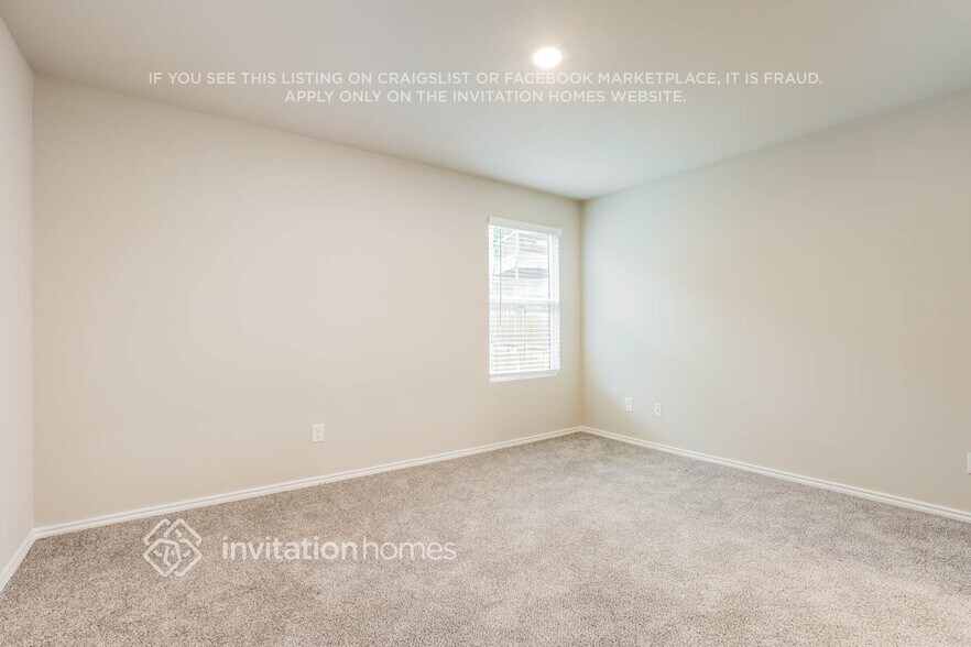 Building Photo - 5711 Leon Pl