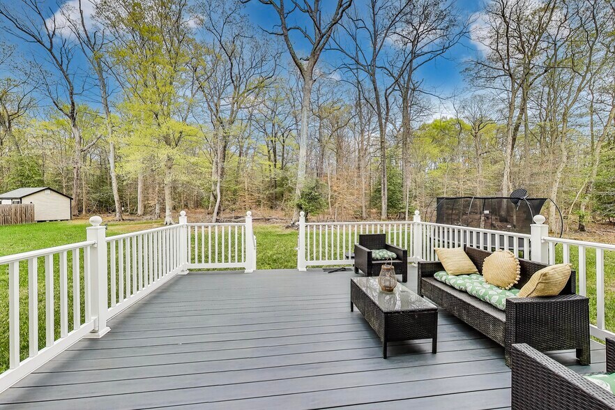 Building Photo - 2844 Deer Creek Ct