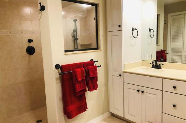 Building Photo - 16181 Fairway Woods Dr