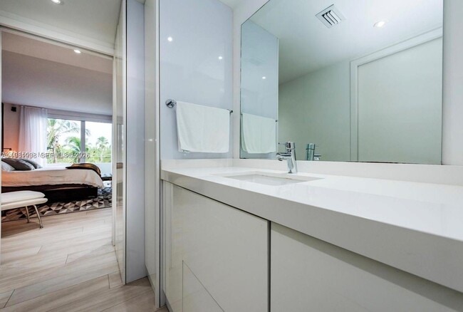 Building Photo - 177 Ocean Ln Dr