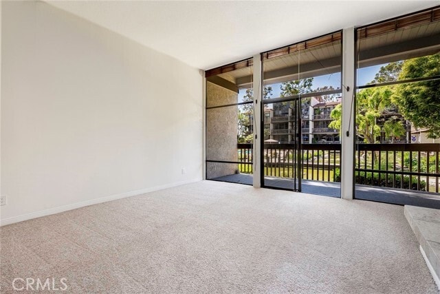 Building Photo - 7107 Marina Pacifica Dr S