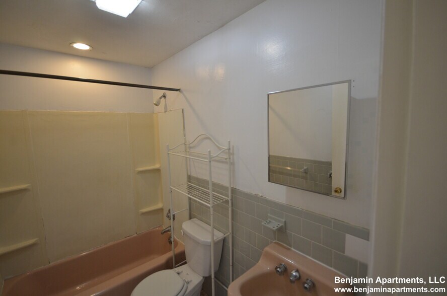 Building Photo - 33 Lancaster Terrace