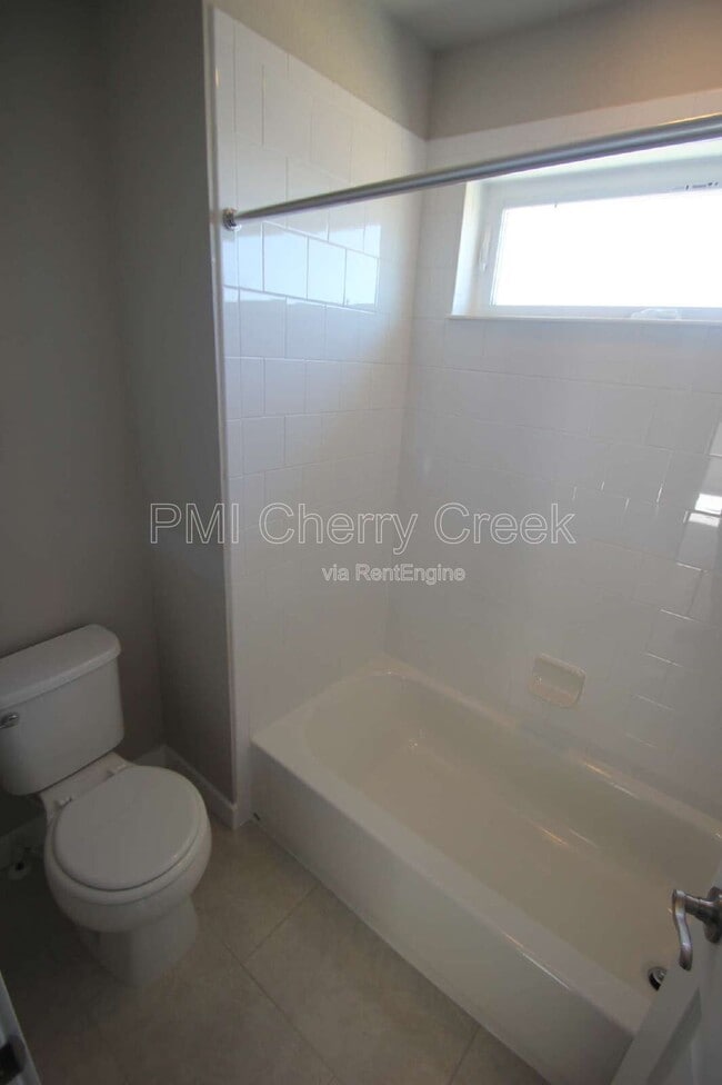 Building Photo - 2406 S Troy Ct