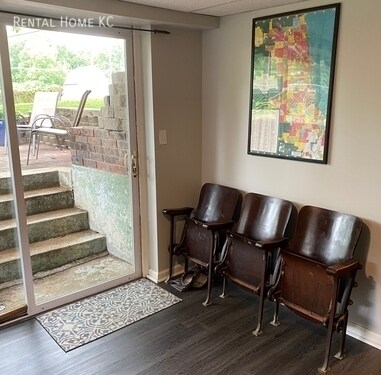 Building Photo - Remodeled Ranch w/Fin Bsmt Fenced Yard in ...
