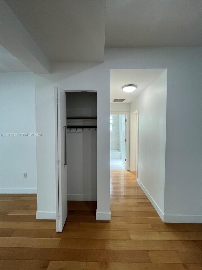 Building Photo - 2021 Meridian Ave