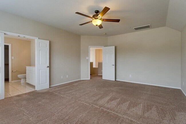 Building Photo - 11949 Grizzly Bear Dr