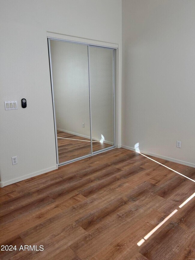 Building Photo - 1225 N 36th St