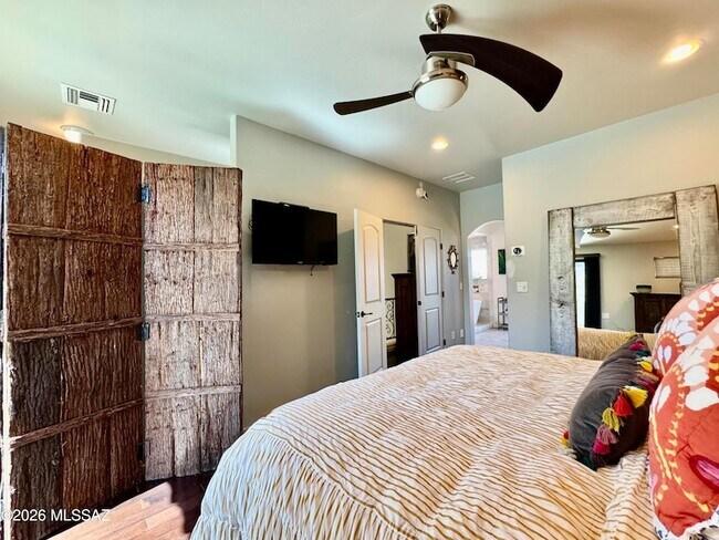 Building Photo - 10414 N Gold Canyon Pl