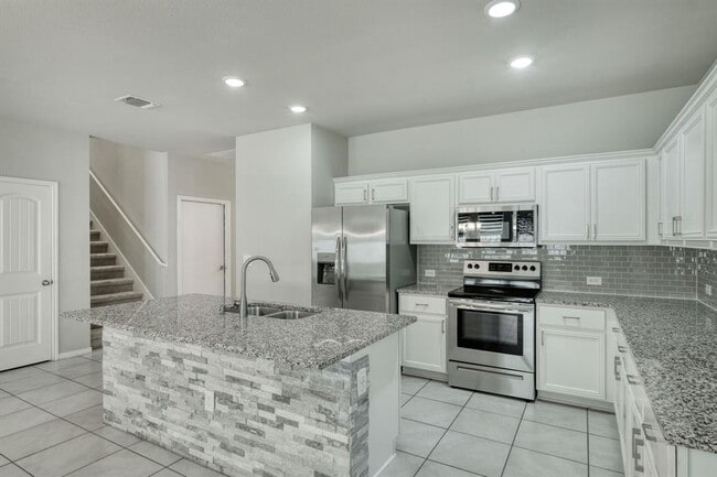 Building Photo - 3209 Ortman Dr