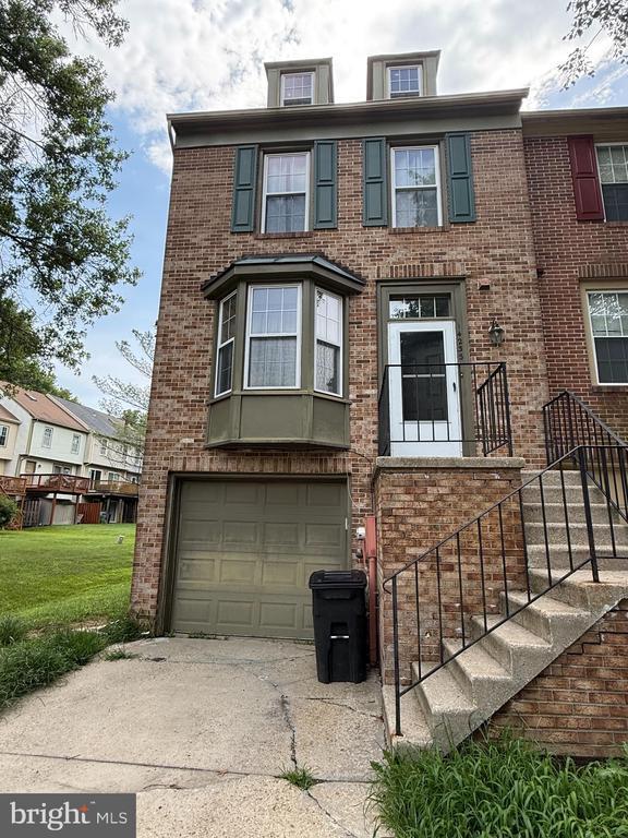 Building Photo - 14233 Angelton Terrace