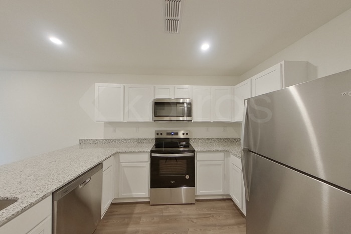 Building Photo - 174 Price Ml Trl