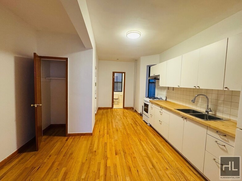 Building Photo - PITT STREET