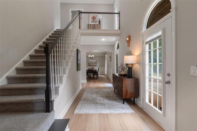 Building Photo - 100 Hardwood Ln