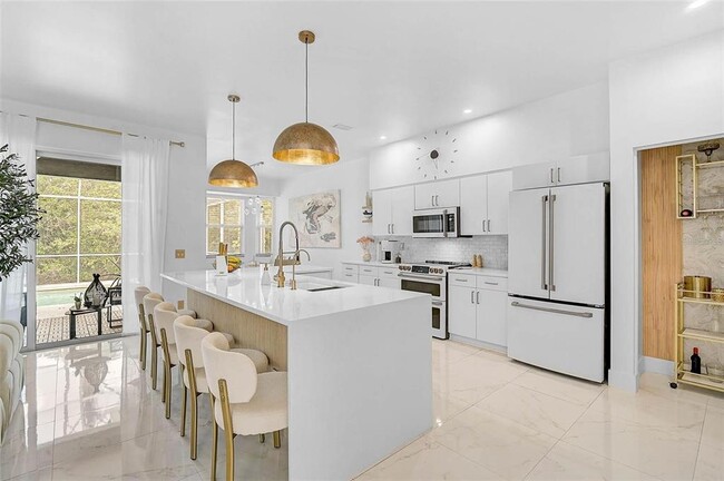 Building Photo - 4146 Westbourne Cir
