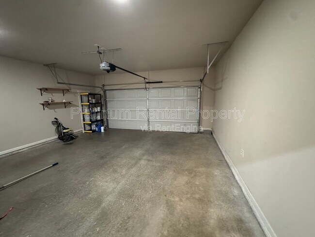 Building Photo - 3778 Franks Wy