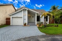 Building Photo - 9587 SW 148th Ave Cir S
