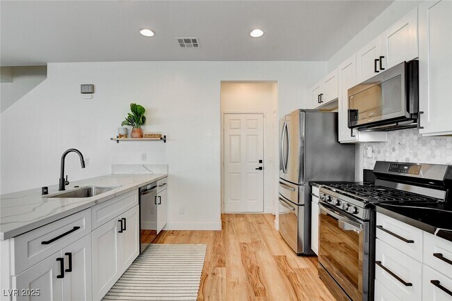 Building Photo - 5353 Harris Spring Ln