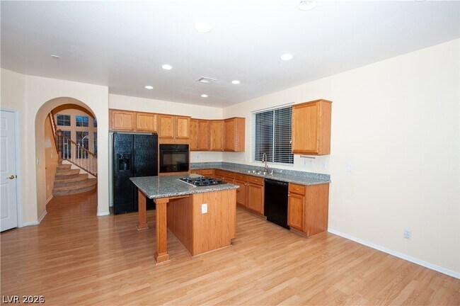 Building Photo - 11768 Del Sur Ave