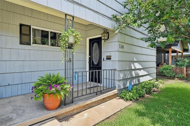 Building Photo - 116 N Willow St