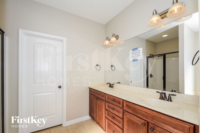 Building Photo - 7706 Authur Dr