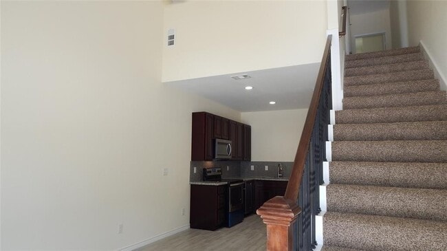 Building Photo - Great 3 Bedroom, 2 1/2 bath new constructi...