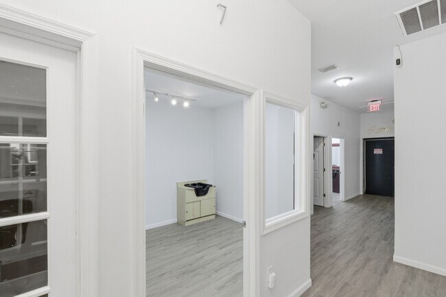 Building Photo - 4341 Park Heights Ave