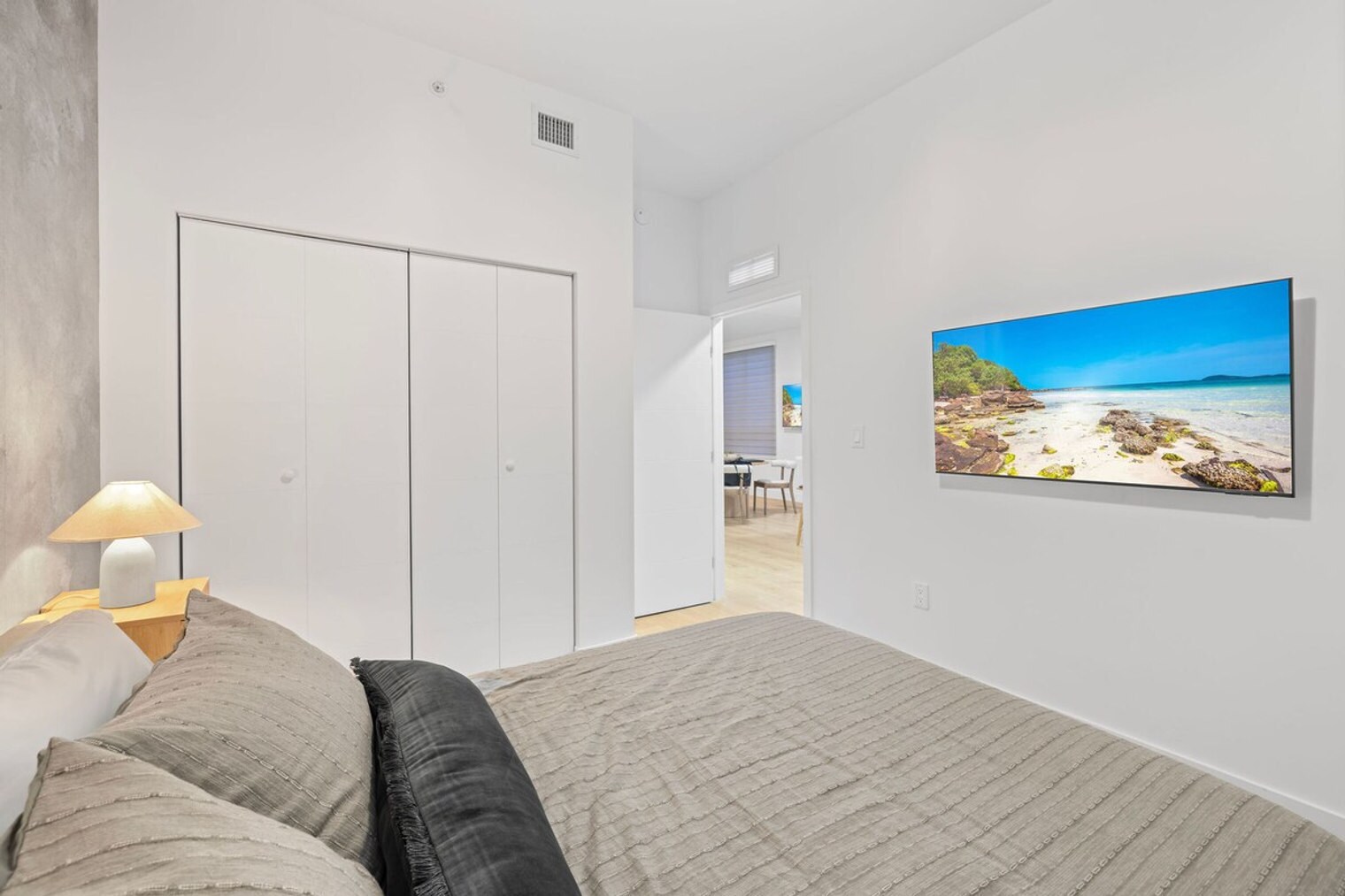 Building Photo - 1627 NW 1st St