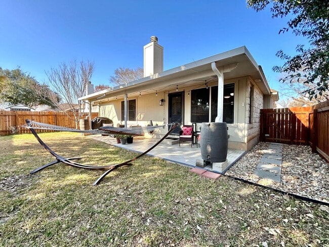 Building Photo - 14511 Cottingham Dr