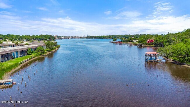 Building Photo - 5400 La Moya Ave