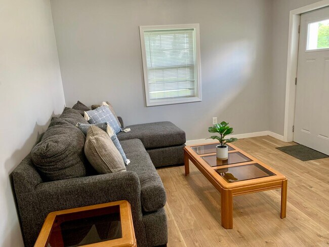 Building Photo - FURNISHED RENTAL