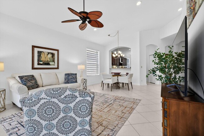 Building Photo - 7116 Cataluna Cir