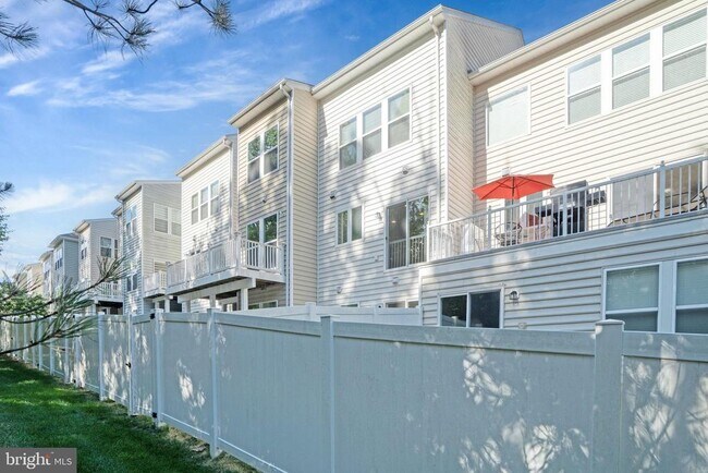Building Photo - 22442 Snow Powder Terrace