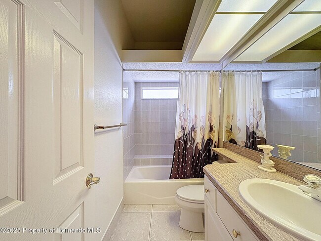 Building Photo - 9237 Penelope Dr