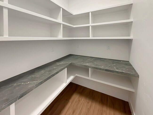 Building Photo - Pet-Friendly Luxury: New 4BD Construction with 2 Dedicated Offices in Eagle’s Centerra Community