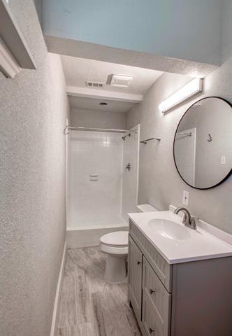 Building Photo - 307 Dee Ln