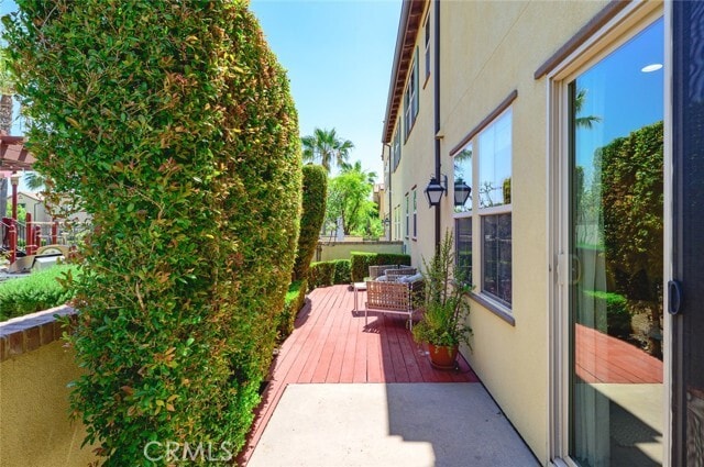 Building Photo - 906 El Paseo