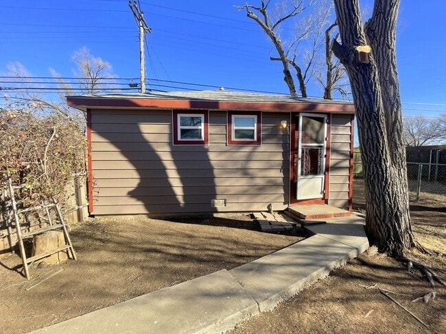 Building Photo - 4001 S Van Buren St